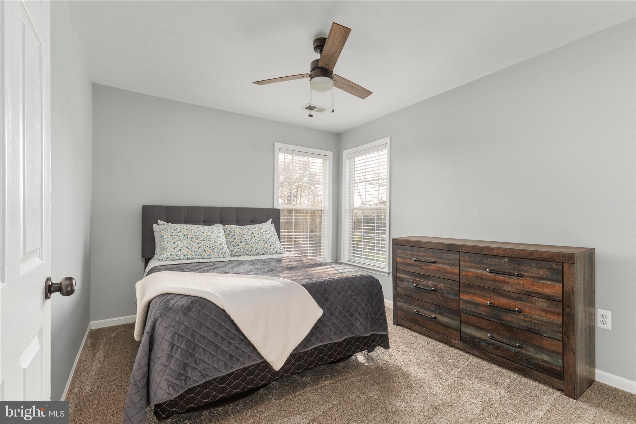 HAPPY CREEK KNOLLS - Residential