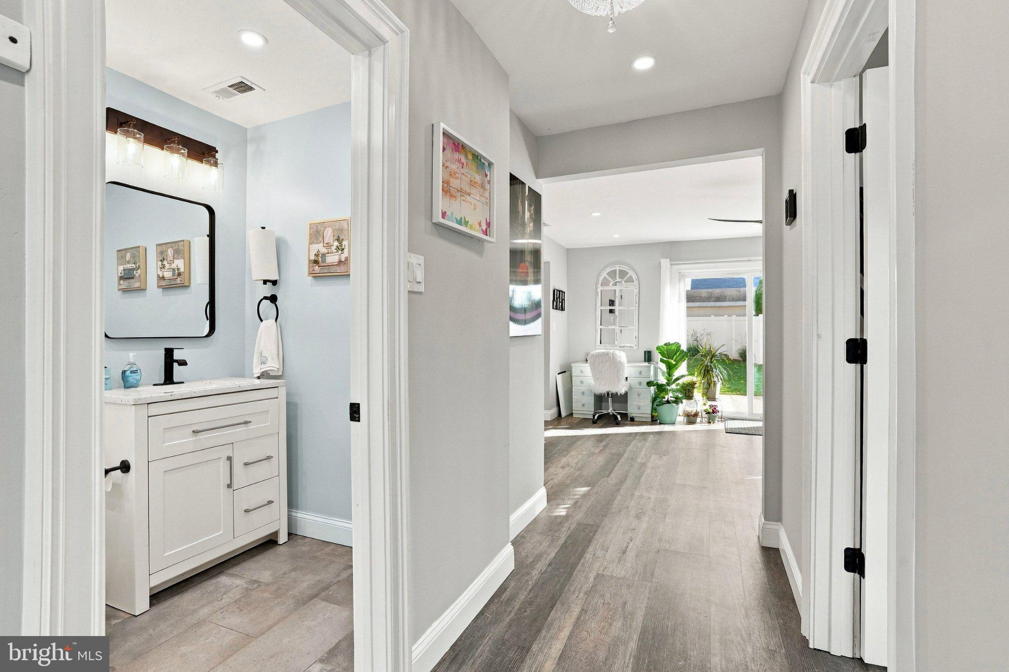 12 NETTLETREE LANE