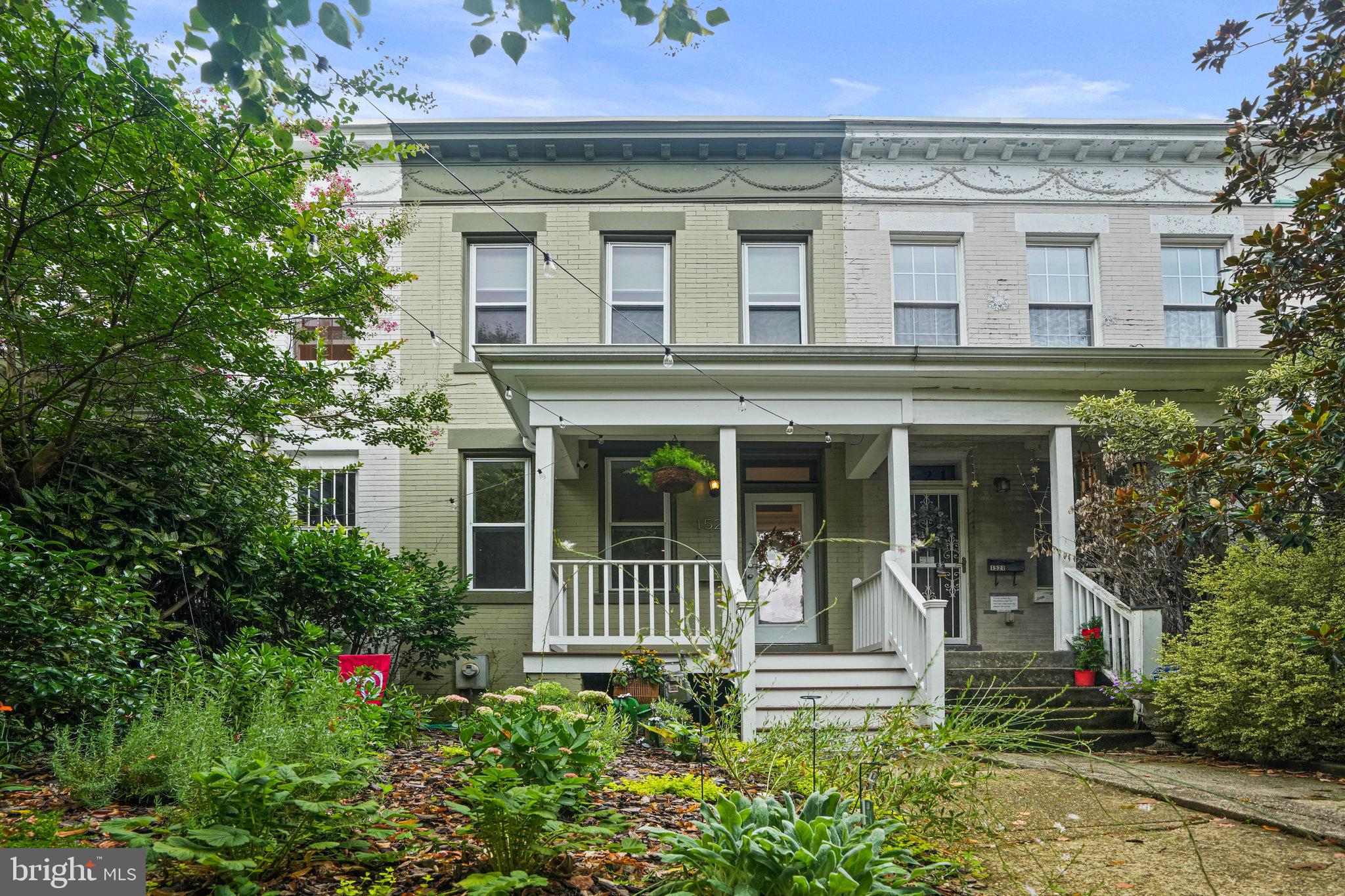 1523 D STREET SE