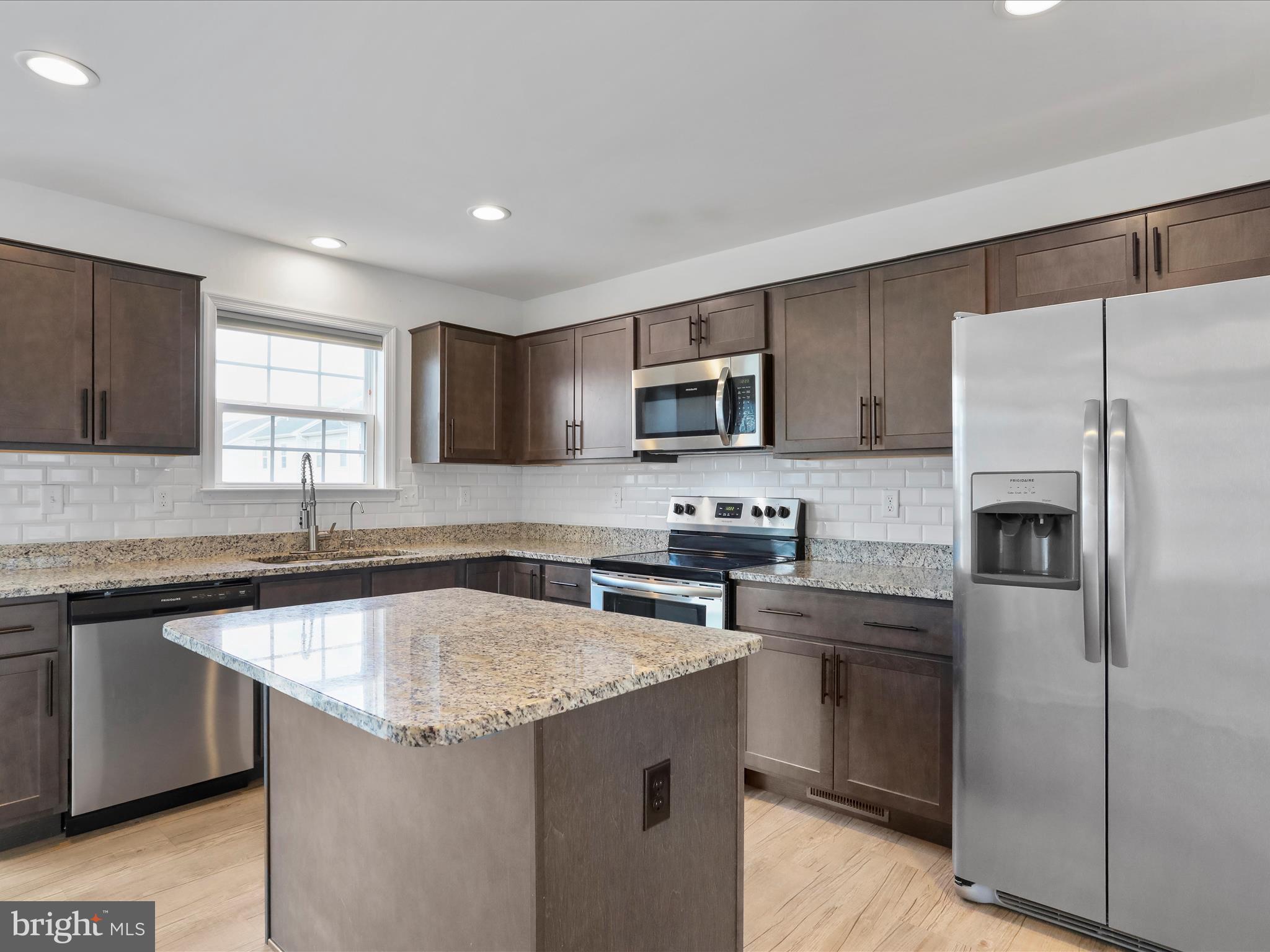 BRIDLE CREEK - Residential