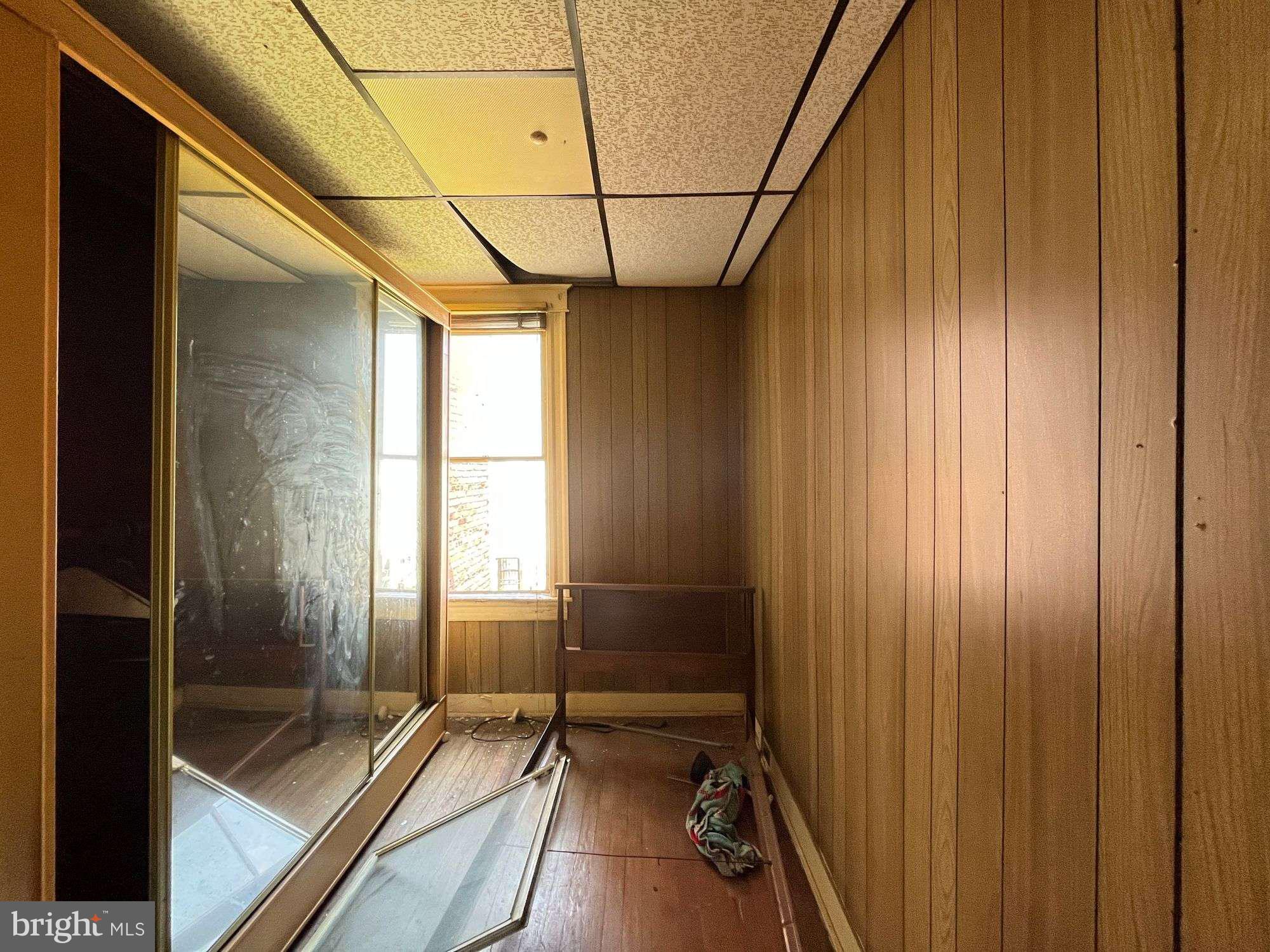 EDGEWOOD - Residential