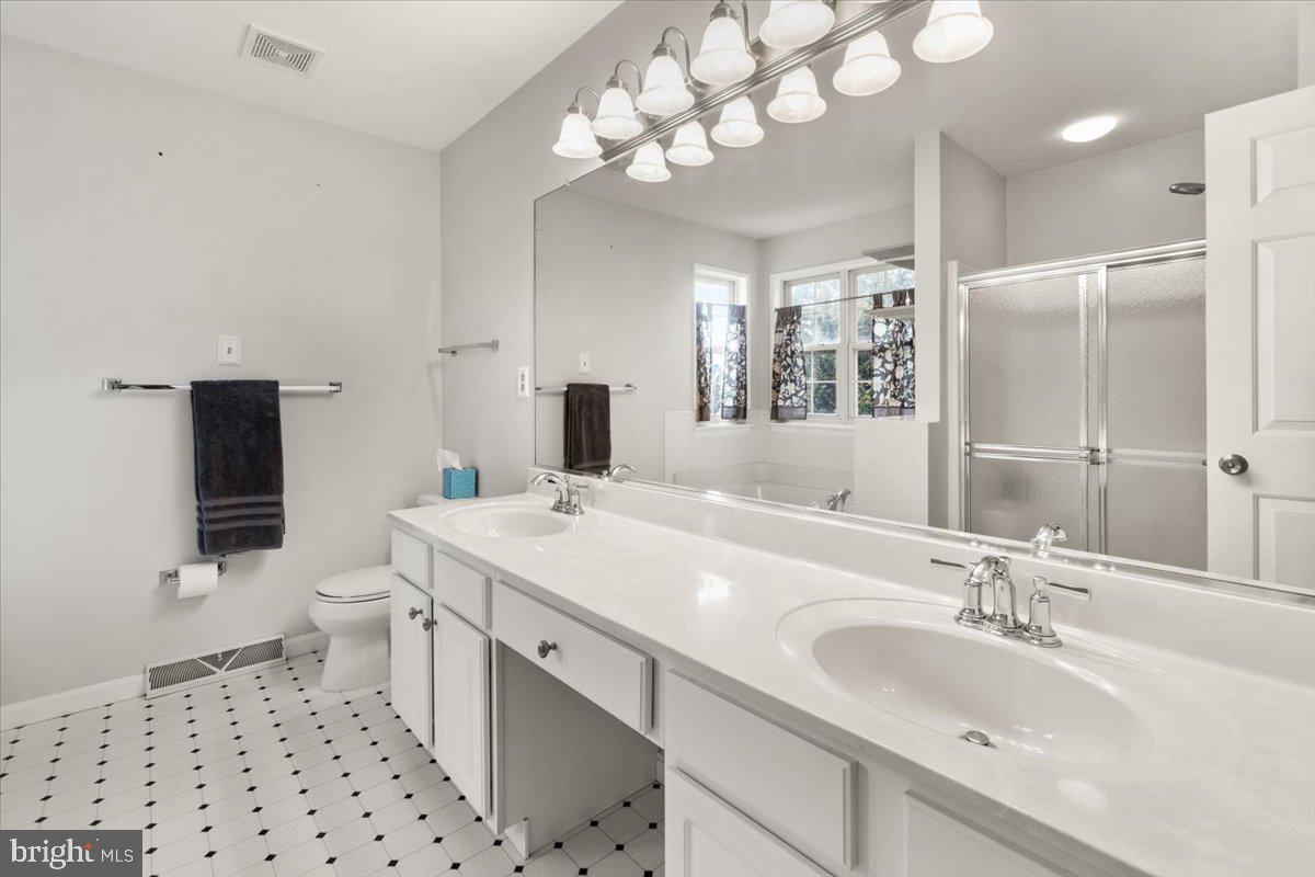 WELLINGTON TRACE - Residential