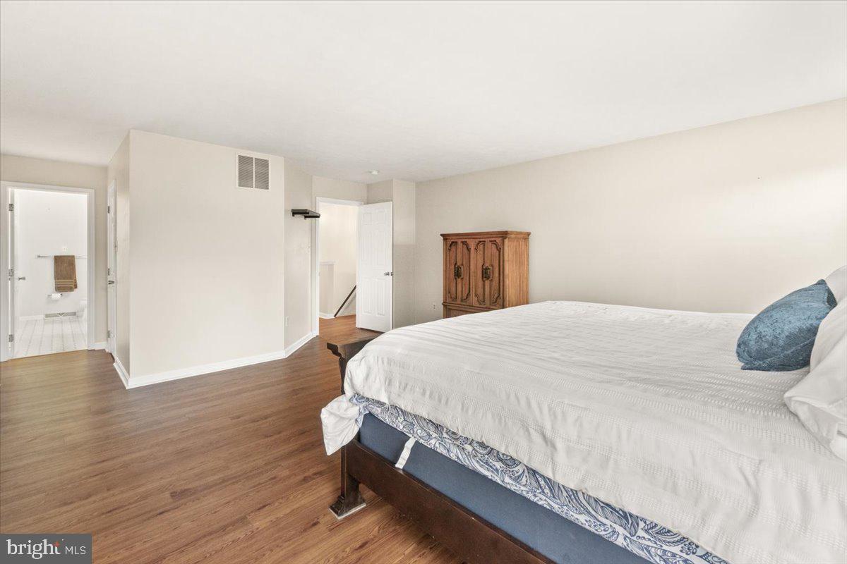 WELLINGTON TRACE - Residential