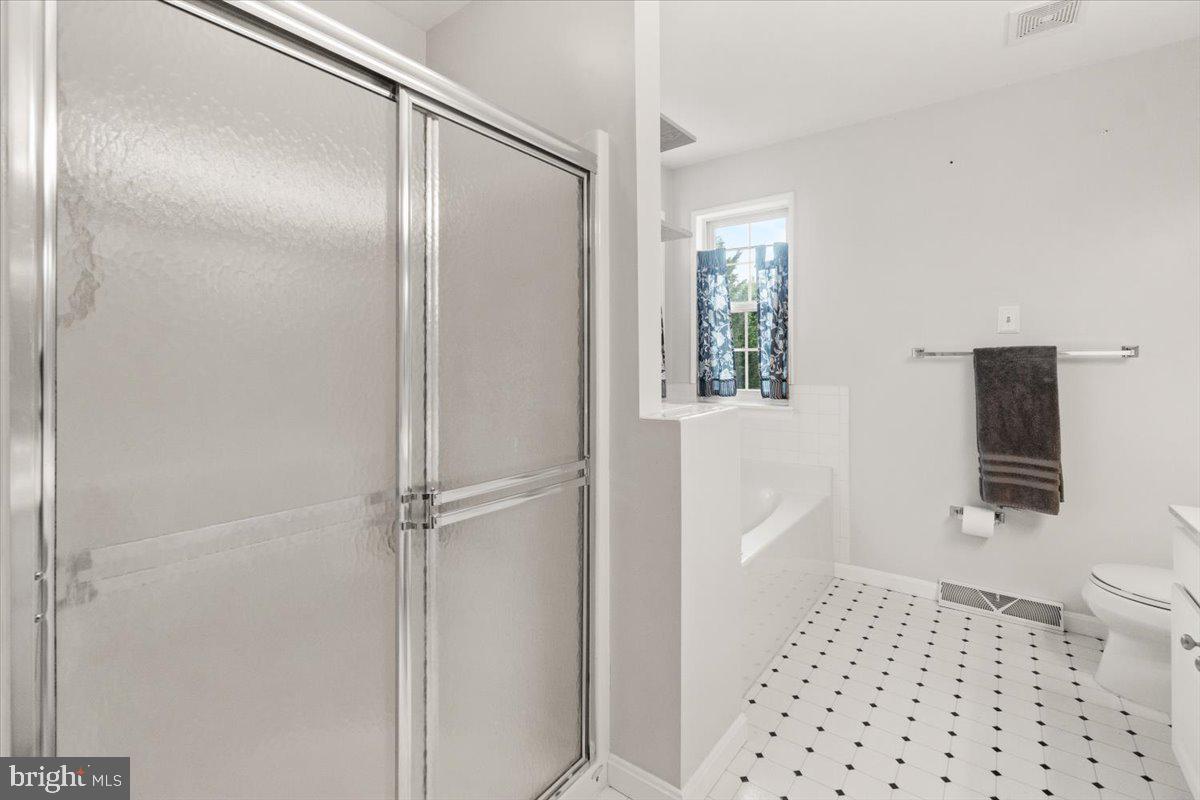 WELLINGTON TRACE - Residential