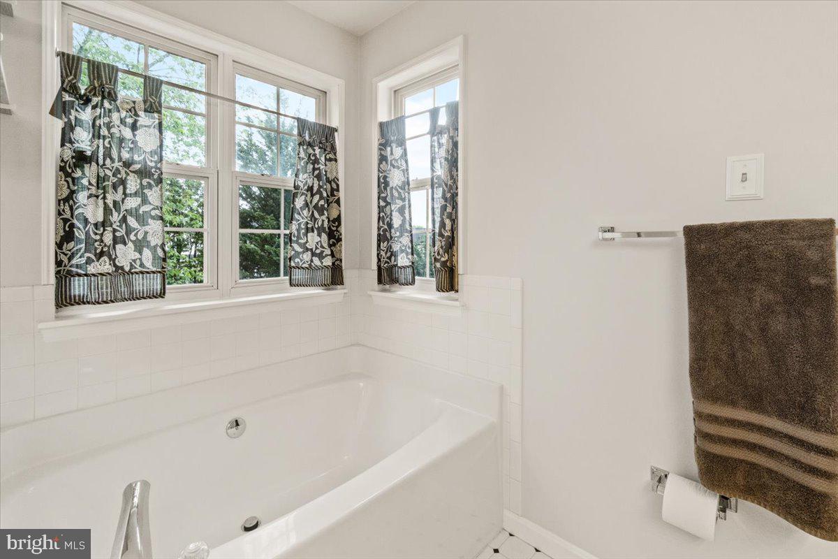 WELLINGTON TRACE - Residential