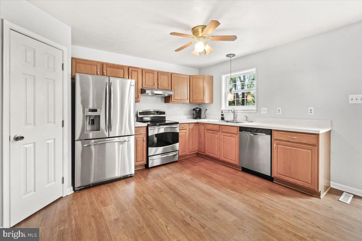 WELLINGTON TRACE - Residential