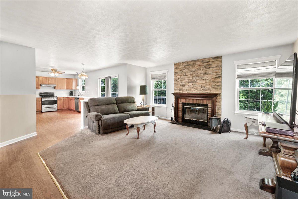 WELLINGTON TRACE - Residential