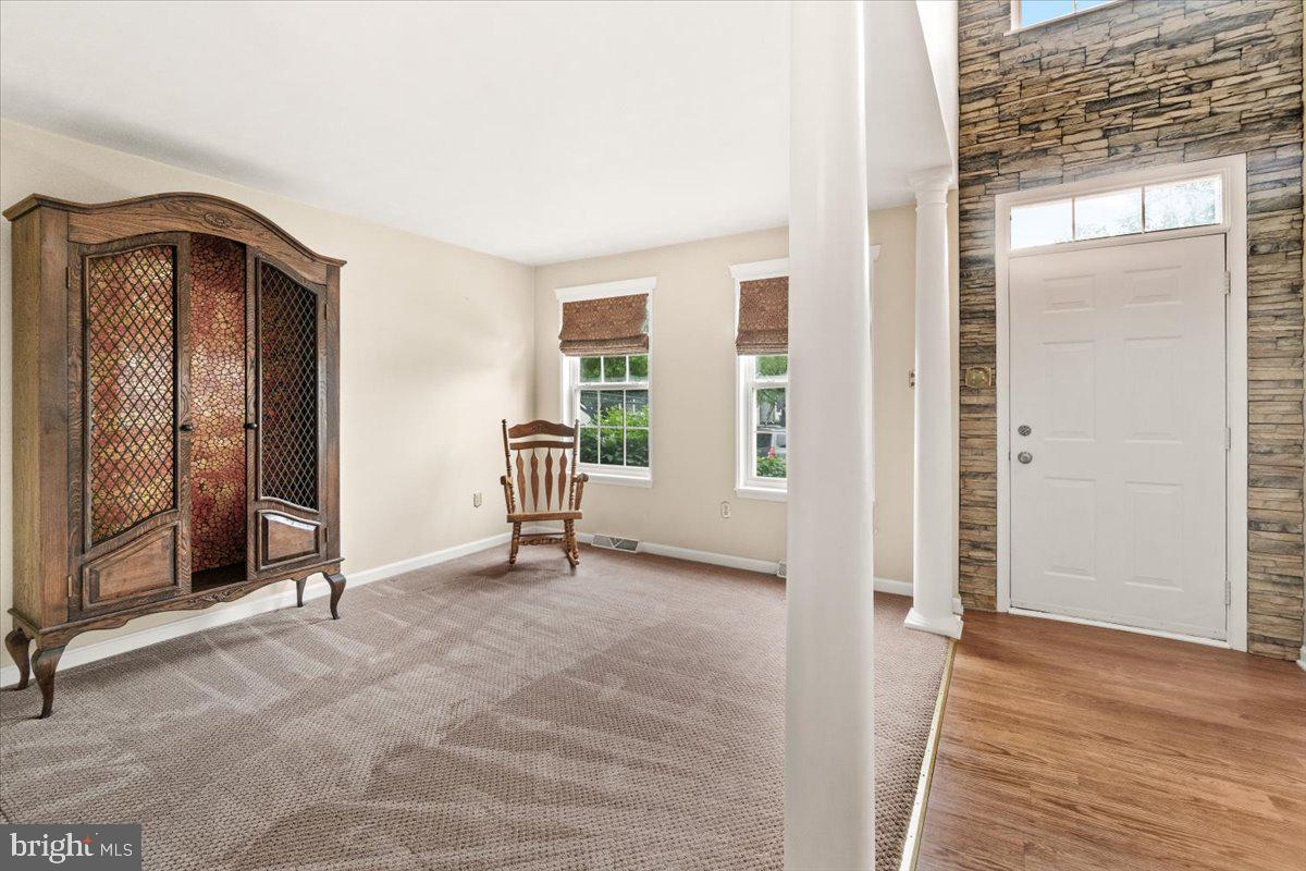 WELLINGTON TRACE - Residential