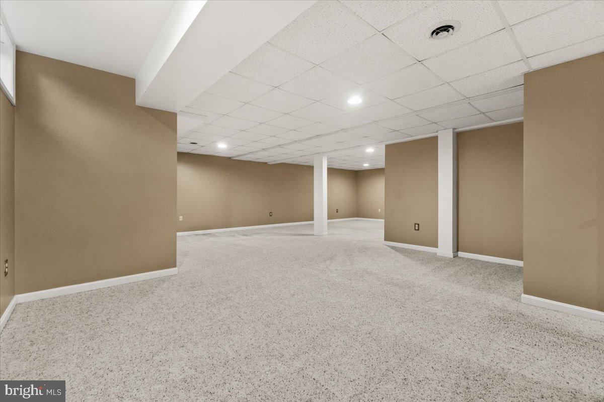 WELLINGTON TRACE - Residential