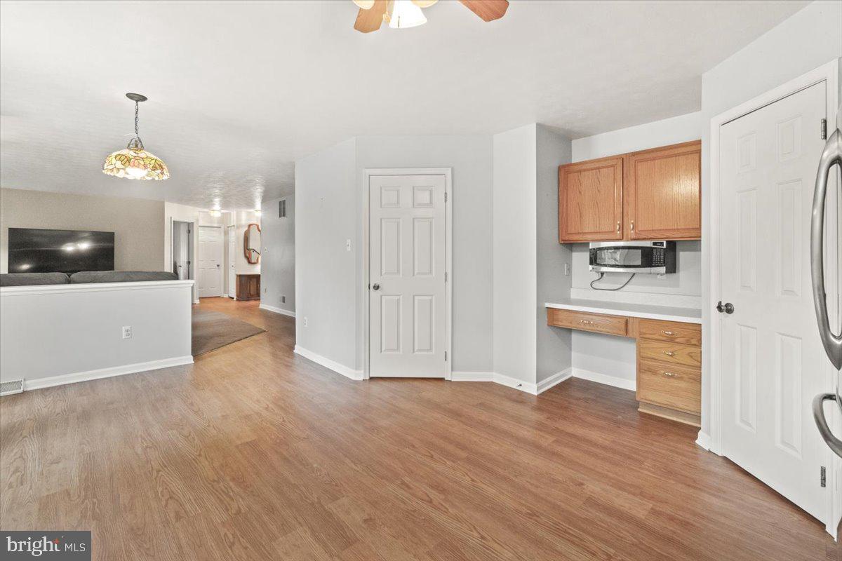 WELLINGTON TRACE - Residential