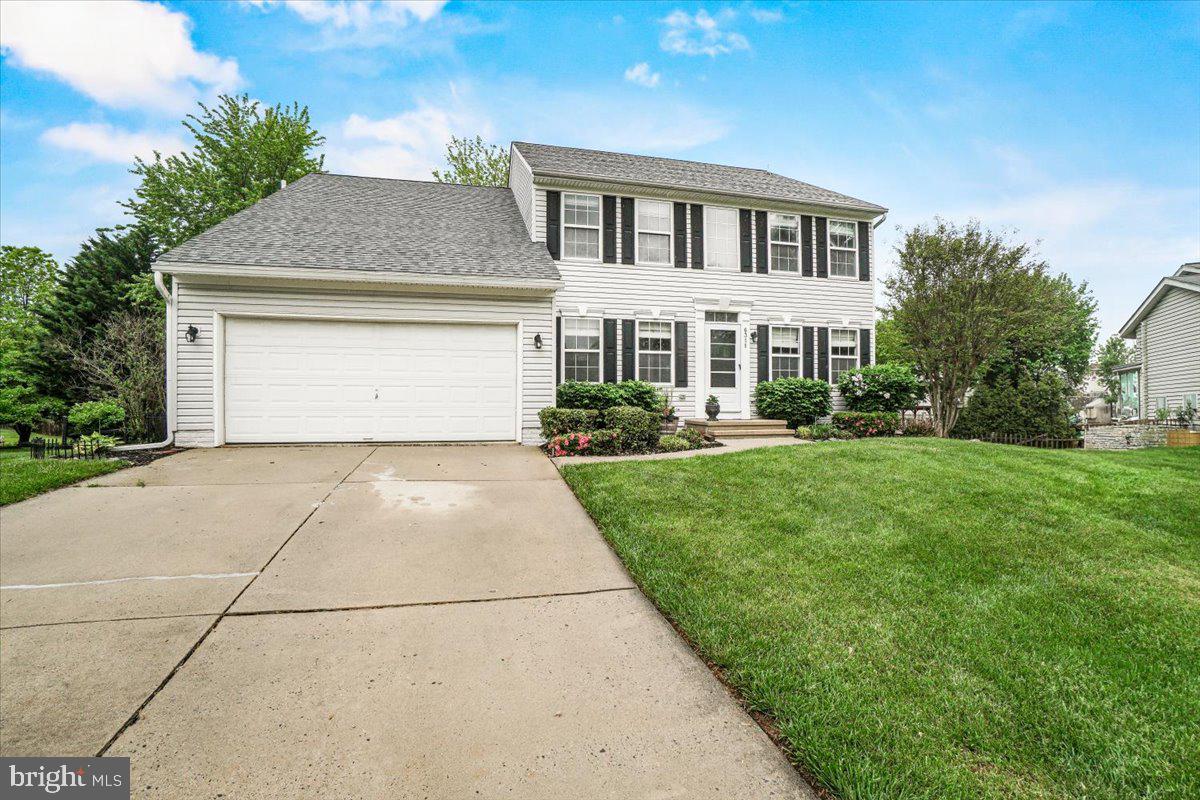 WELLINGTON TRACE - Residential