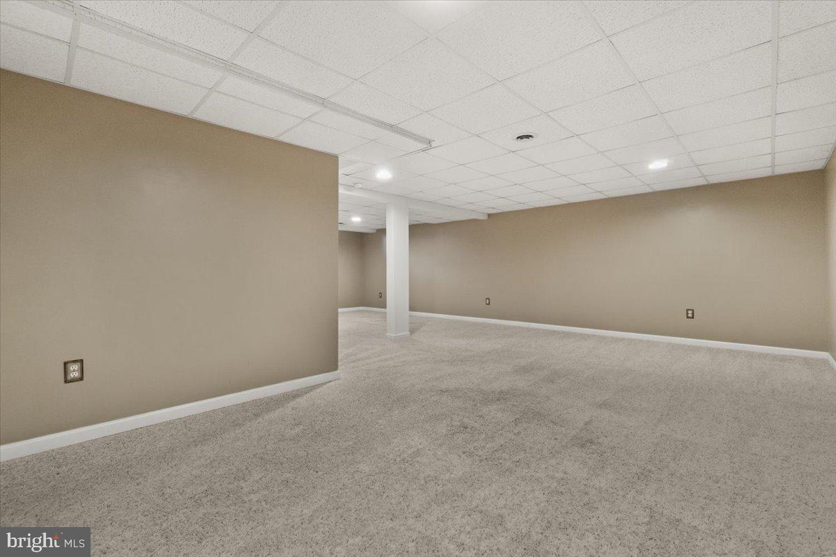 WELLINGTON TRACE - Residential