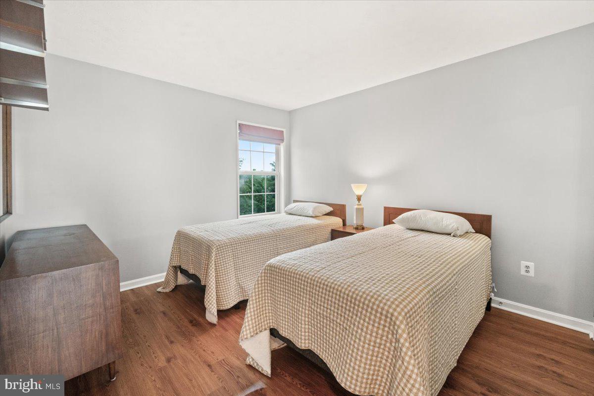 WELLINGTON TRACE - Residential