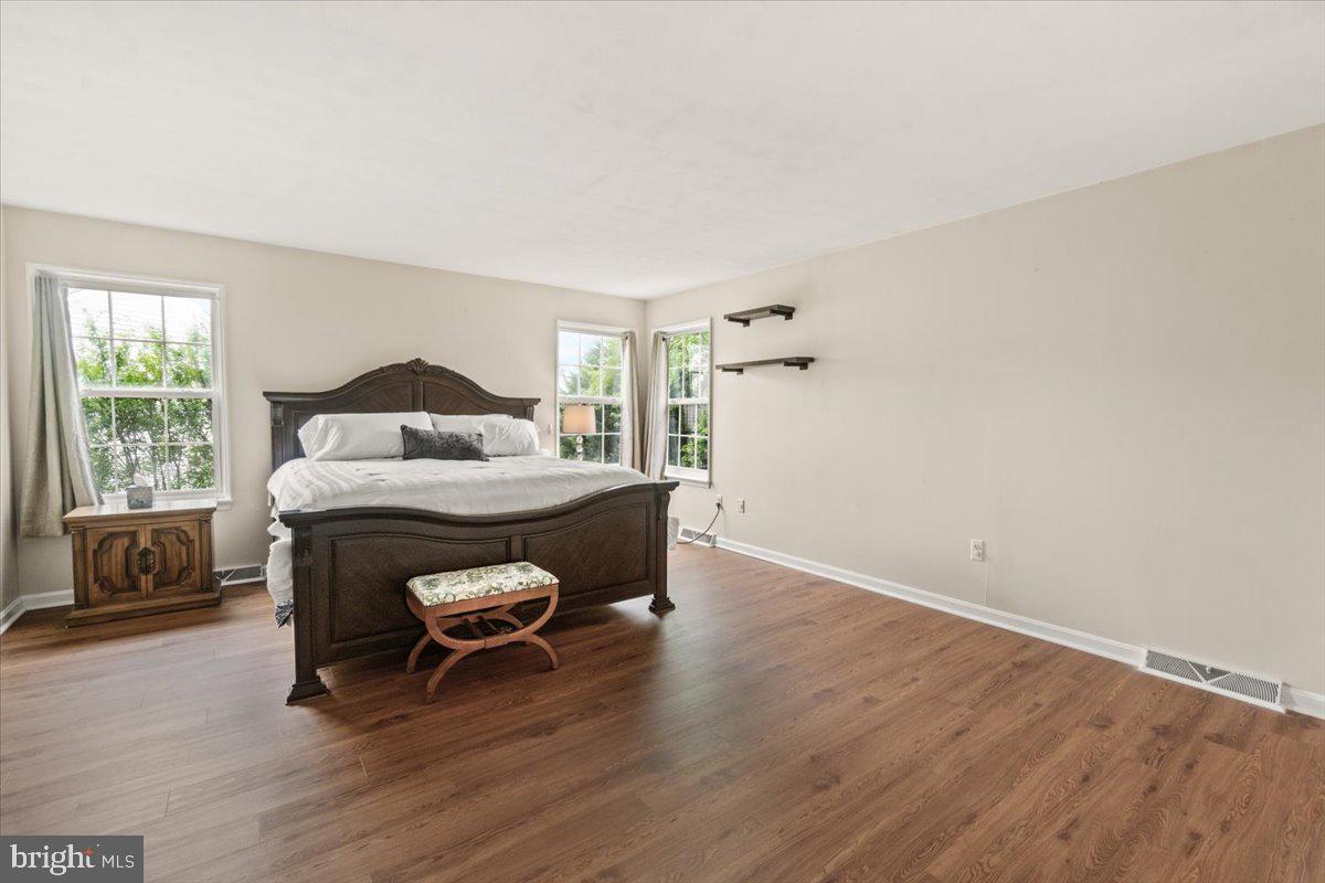 WELLINGTON TRACE - Residential