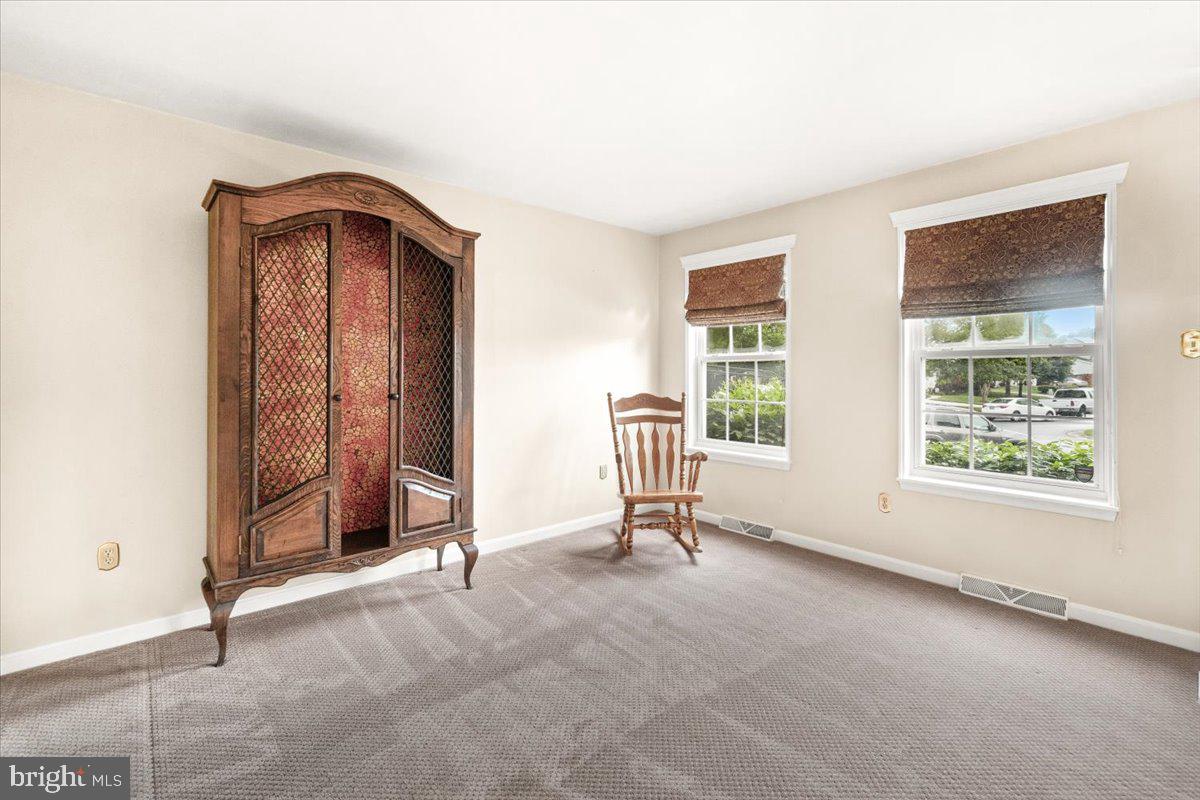 WELLINGTON TRACE - Residential