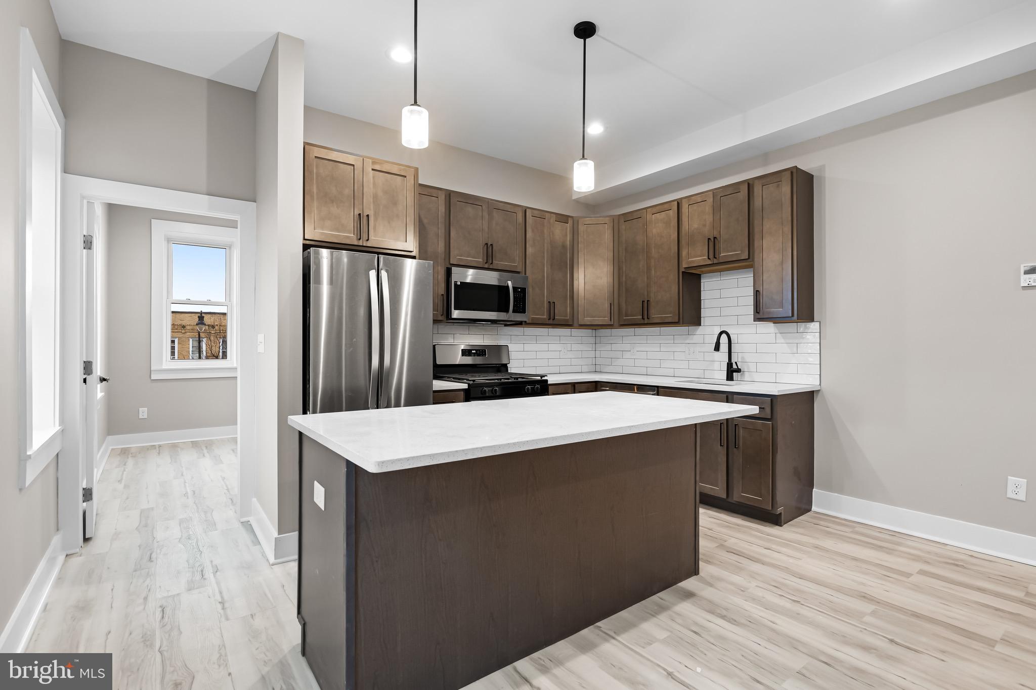 HIGHLANDTOWN - Residential Lease