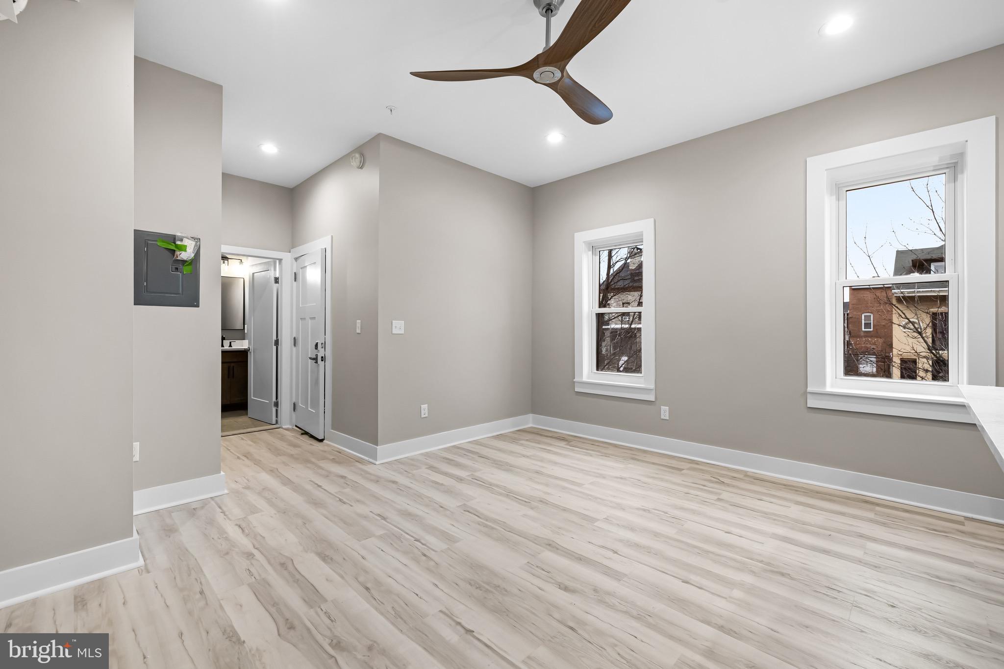 HIGHLANDTOWN - Residential Lease