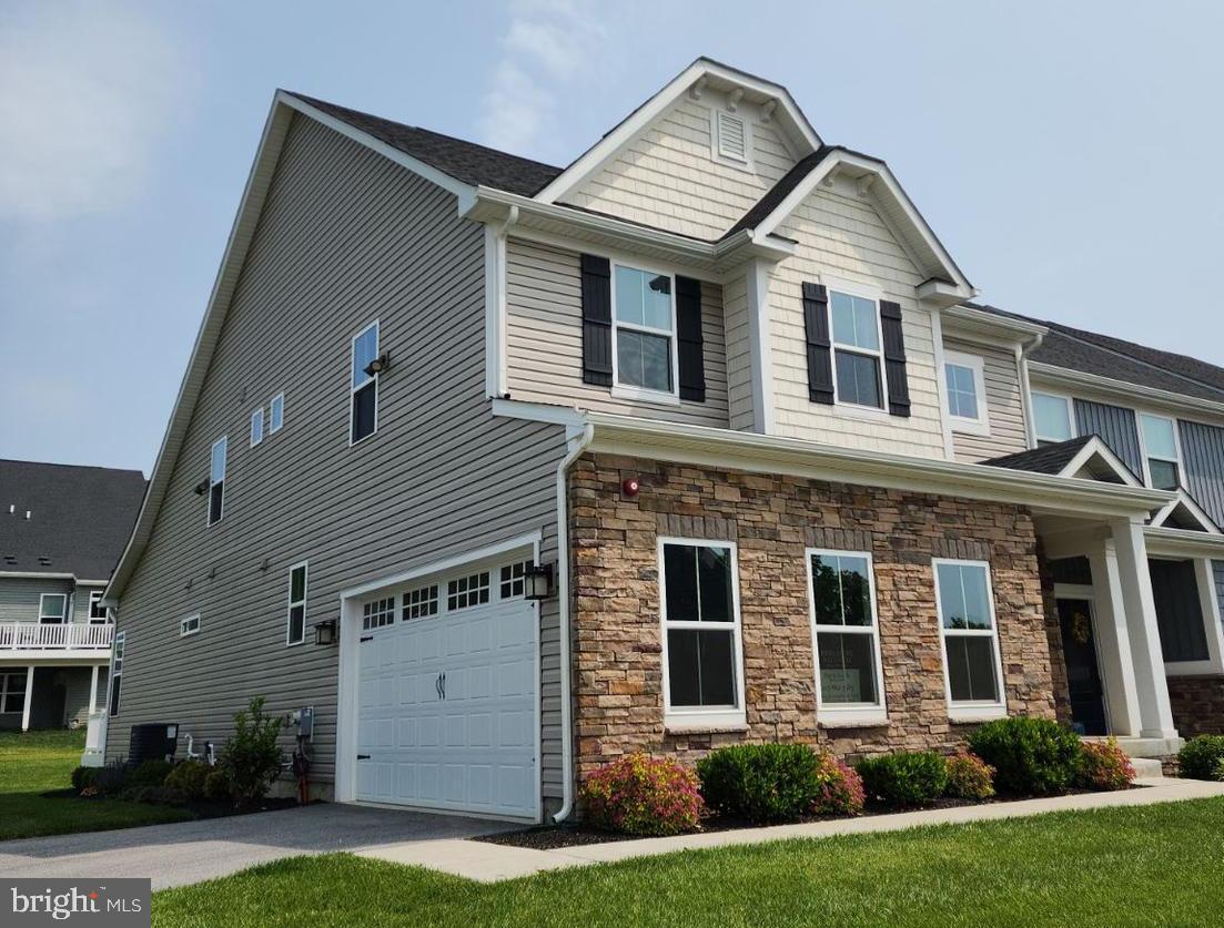 LONGWOOD PRESERVE - Residential Lease