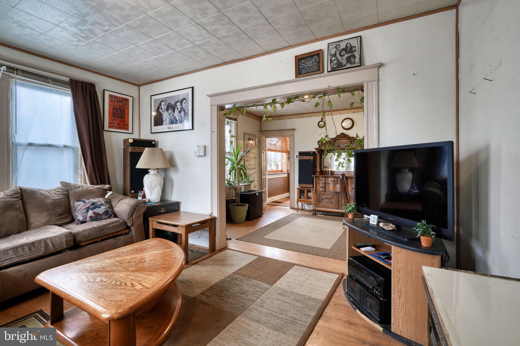 CHRISTOPHER - Residential