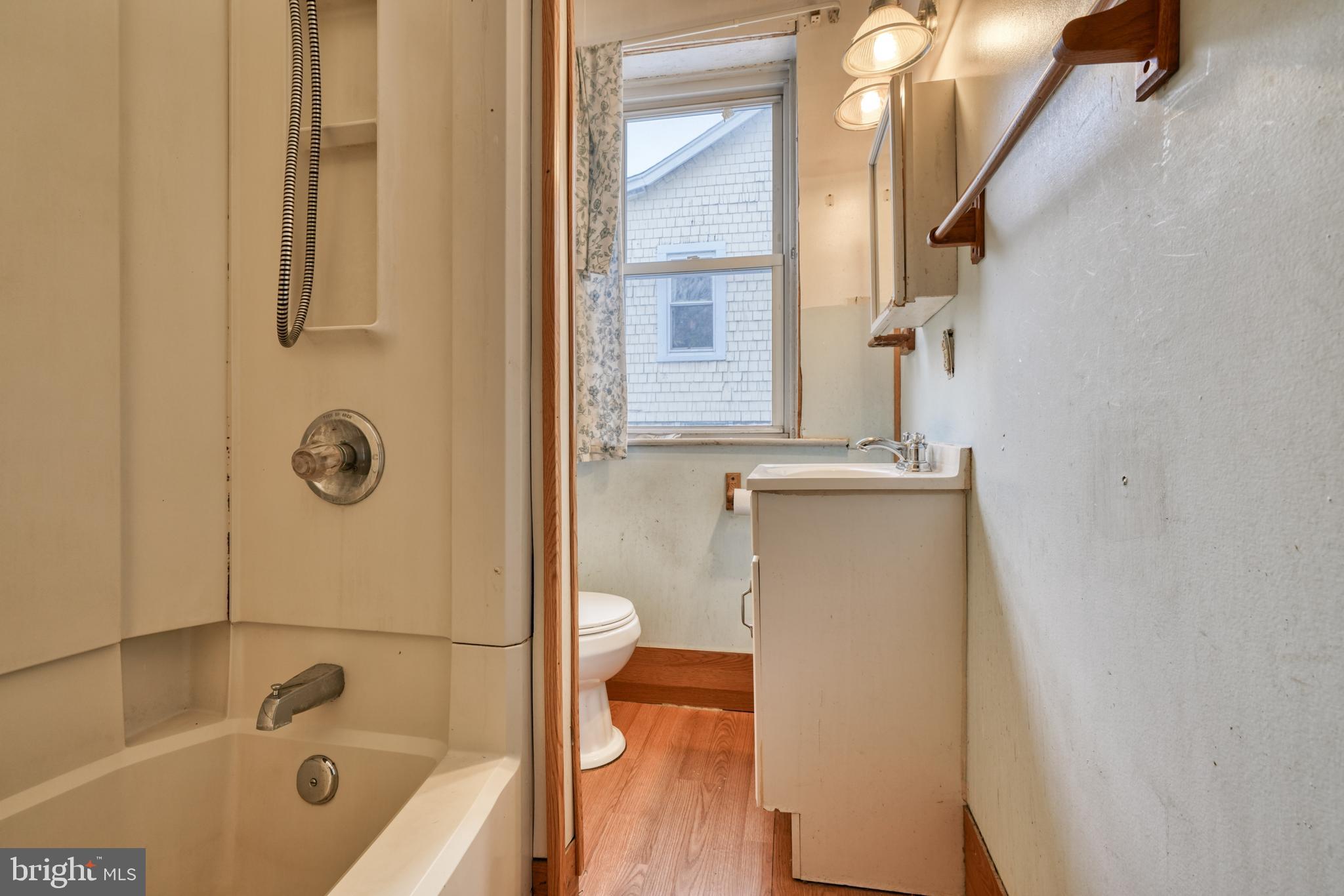 CHRISTOPHER - Residential