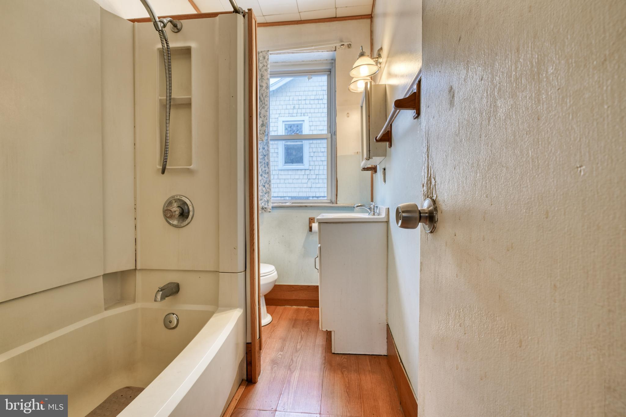 CHRISTOPHER - Residential