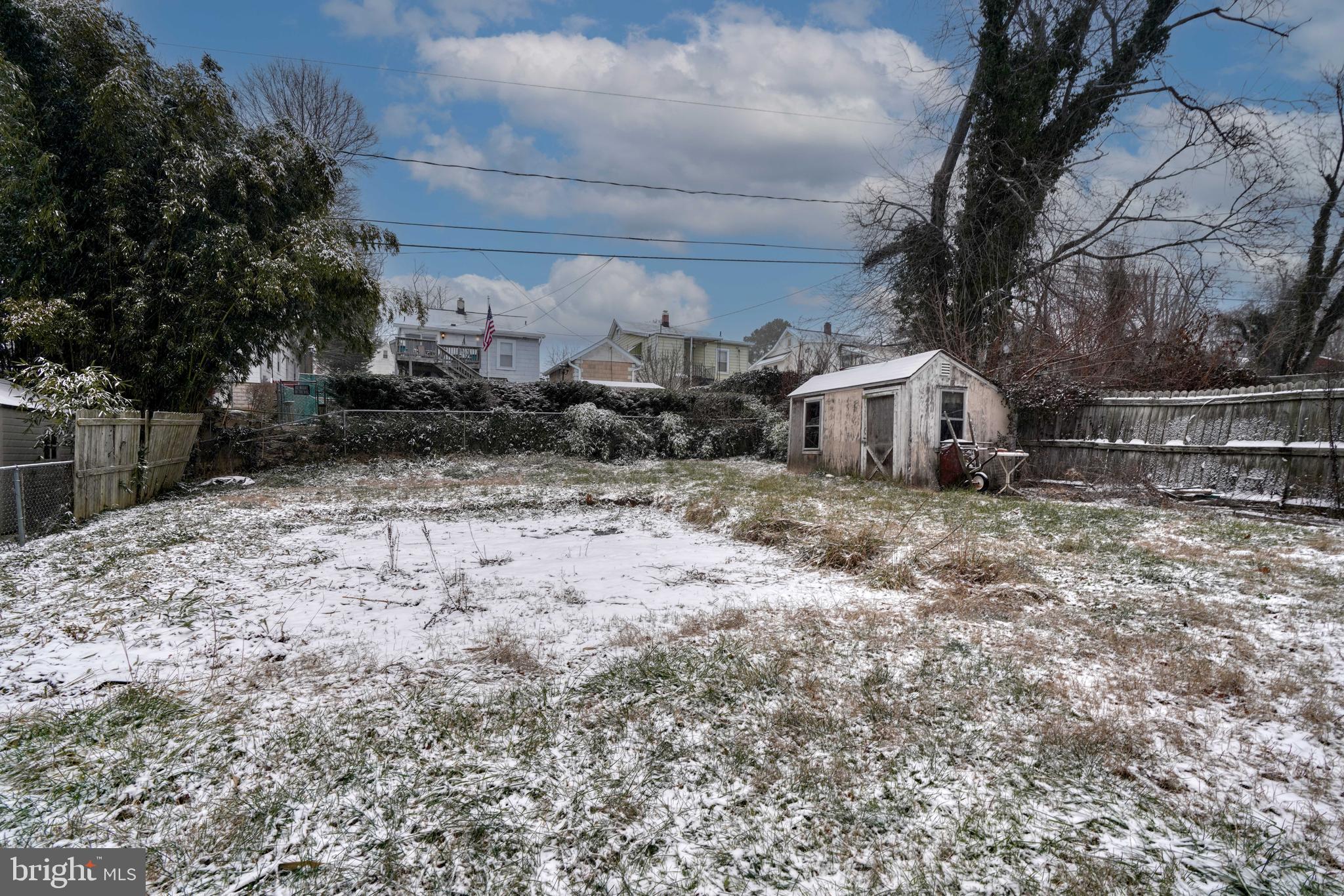 CHRISTOPHER - Residential