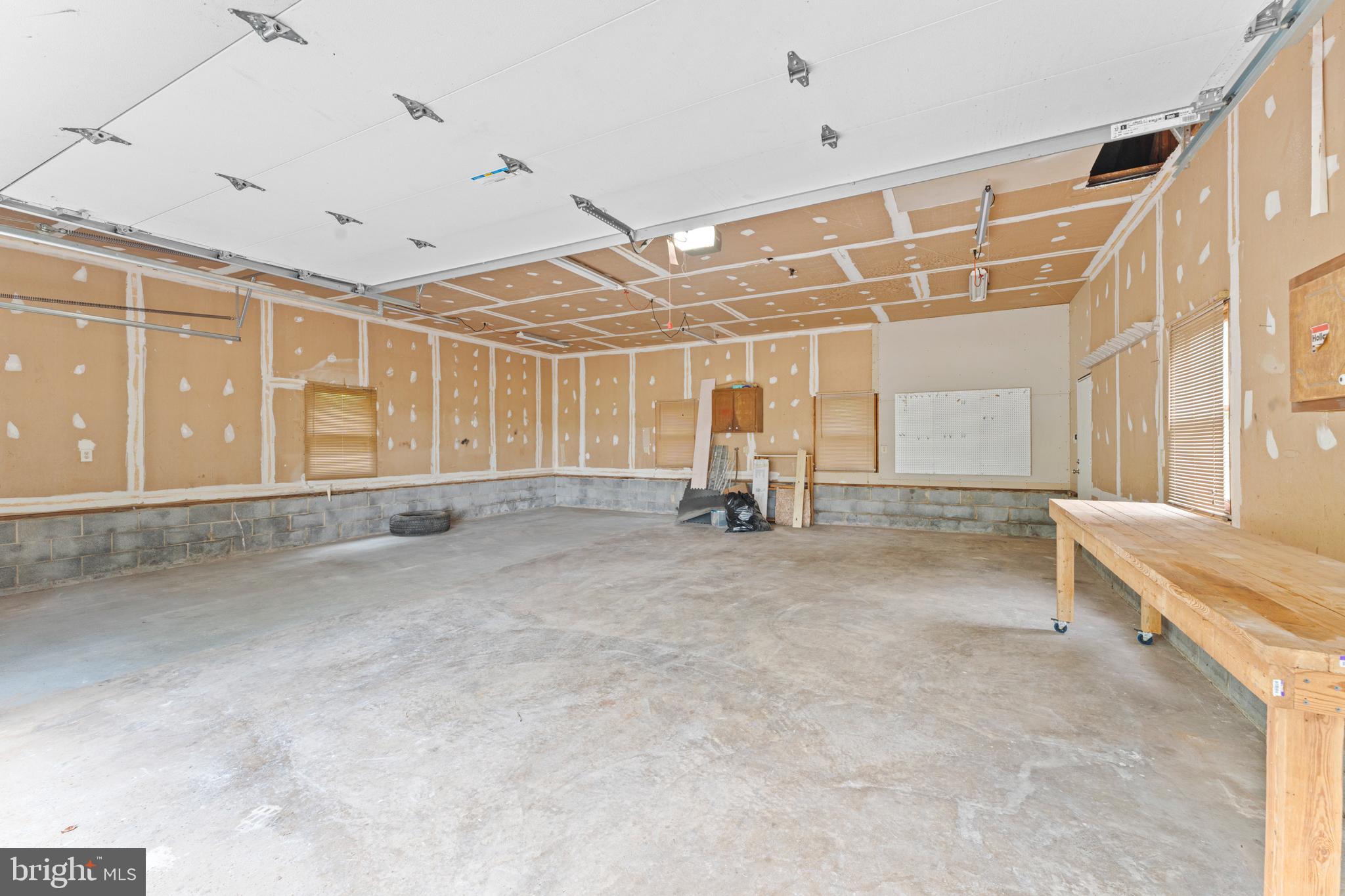 WIVENHOE PARK - Residential Lease