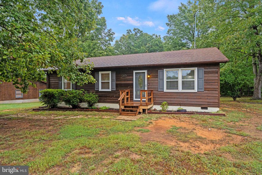 Check out this beautifully remodeled single-family home, designed for perfect one-level living! Featuring stunning wood flooring throughout, the spacious family room boasts vaulted ceilings and seamlessly flows into the gourmet kitchen, complete with upgraded countertops, a stylish backsplash, and stainless-steel appliances. The primary bedroom offers a private ensuite with a shower-tub combo, while two additional bedrooms share a well-appointed hallway bath. Enjoy the convenience of an in-home laundry area. Step outside to a large back deck overlooking a charming, shaded backyard. Plus, there’s a detached 3-car garage for ample parking and storage! Offering a balance of peaceful countryside living with relatively easy access to major roads and nearby cities. Conveniently located near Route 17, connecting to I-95, great location for commuters. Situated between Historic downtown Warrenton and Fredericksburg offering a variety of charming historic sites, boutique shopping, and a variety of local restaurants.