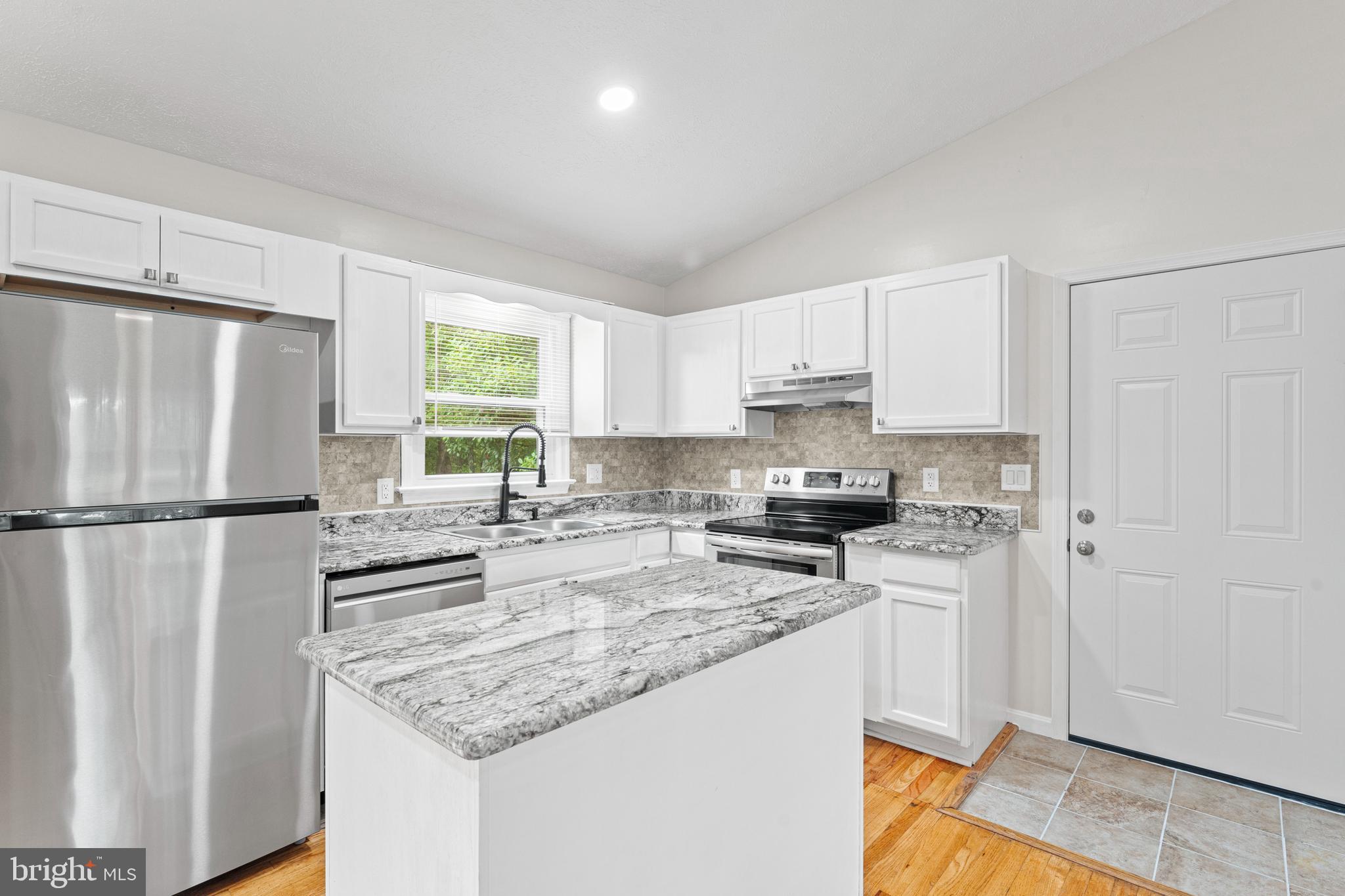 WIVENHOE PARK - Residential Lease