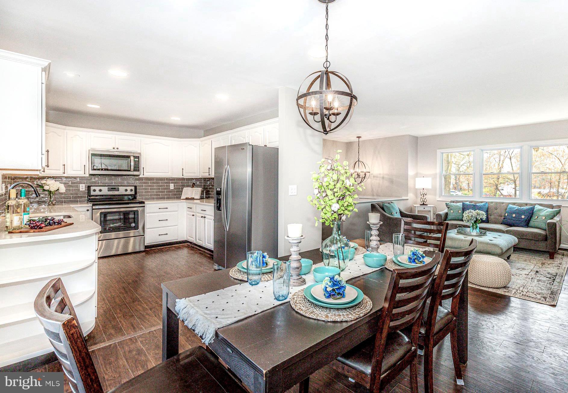 WEST MAGOTHY MANOR - Residential