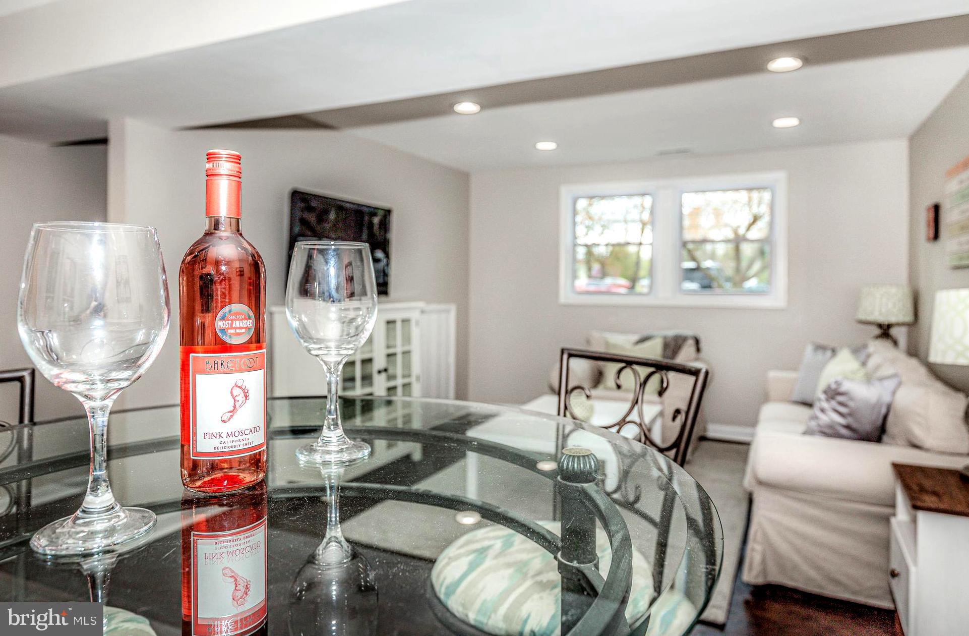 WEST MAGOTHY MANOR - Residential