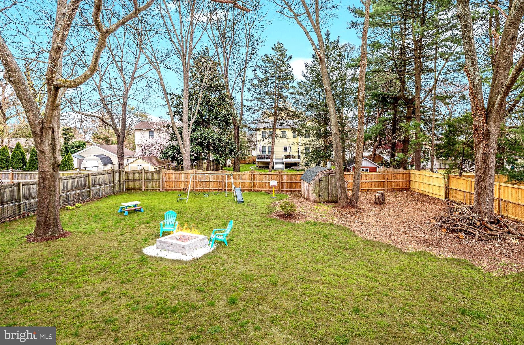 WEST MAGOTHY MANOR - Residential