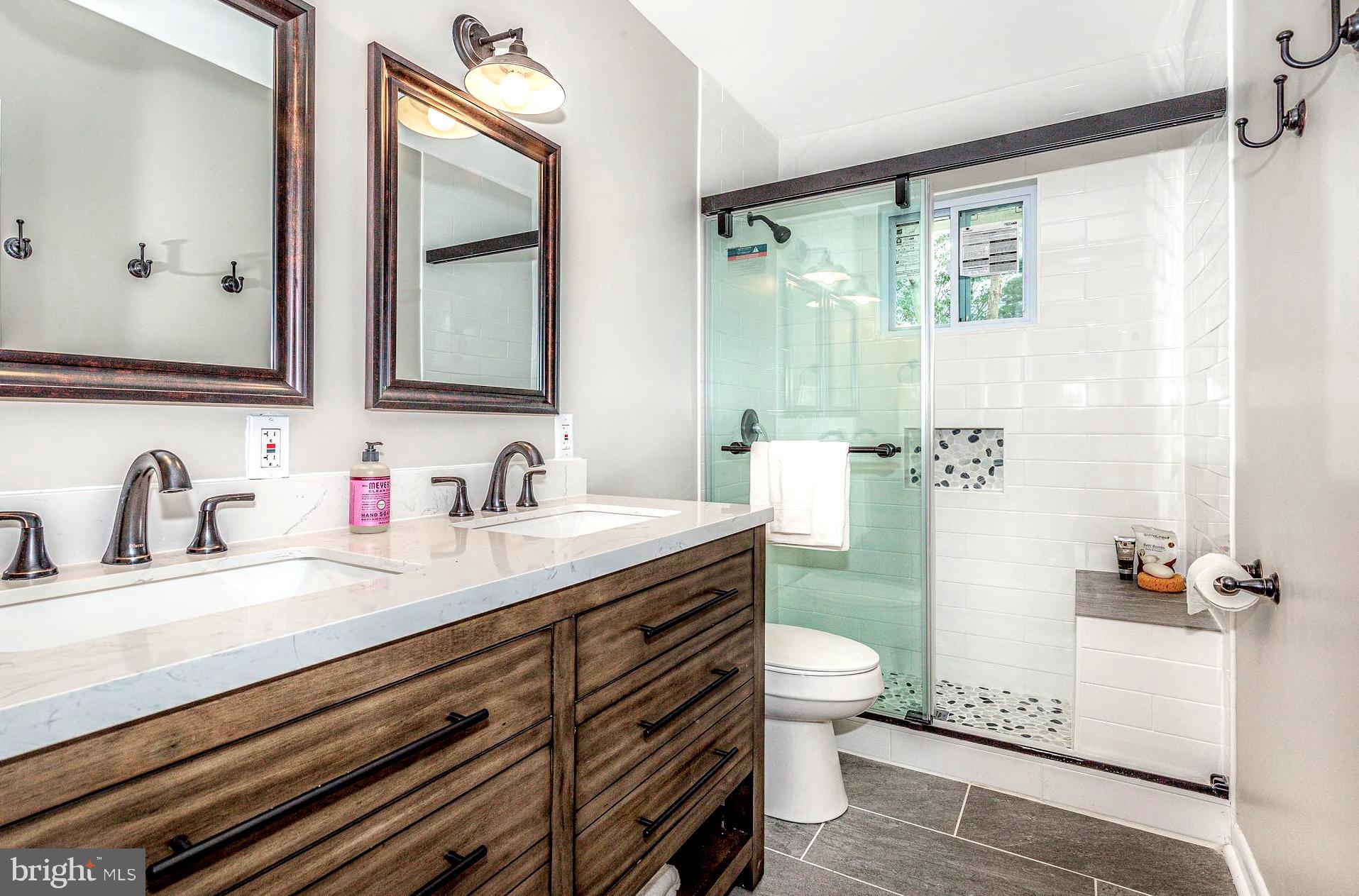 WEST MAGOTHY MANOR - Residential