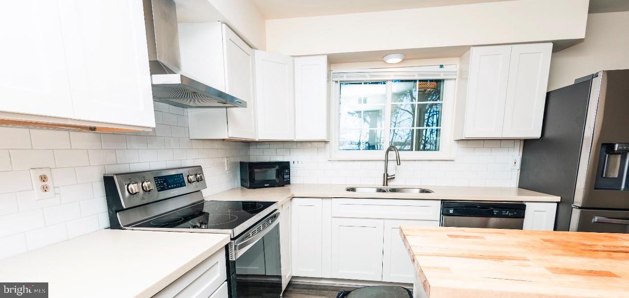 POTOMAC CROSSING - Residential