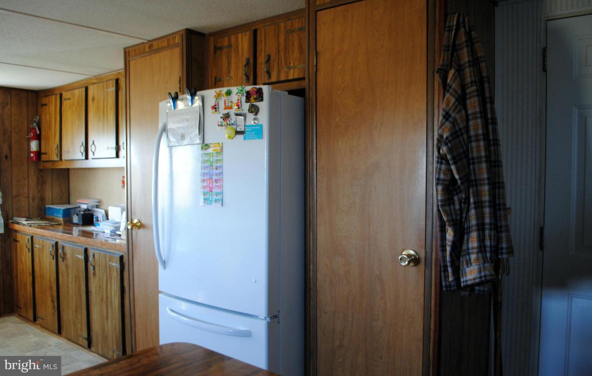 LOG CABIN COURT - Residential