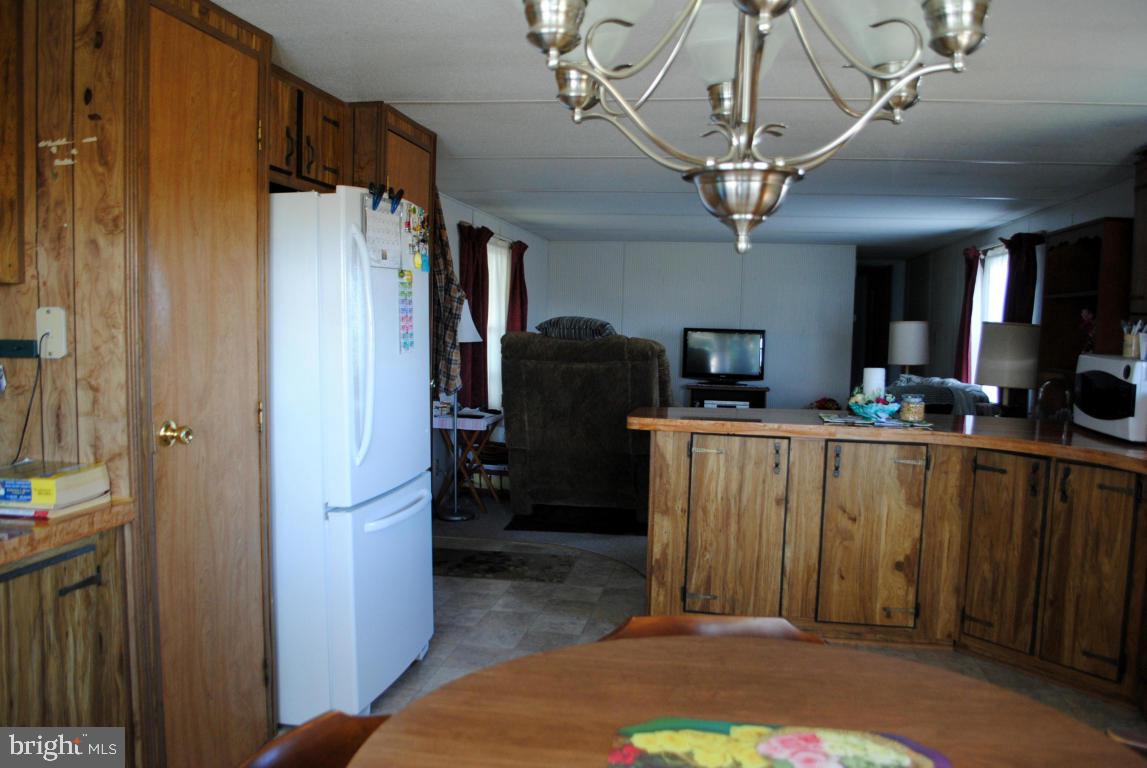 LOG CABIN COURT - Residential