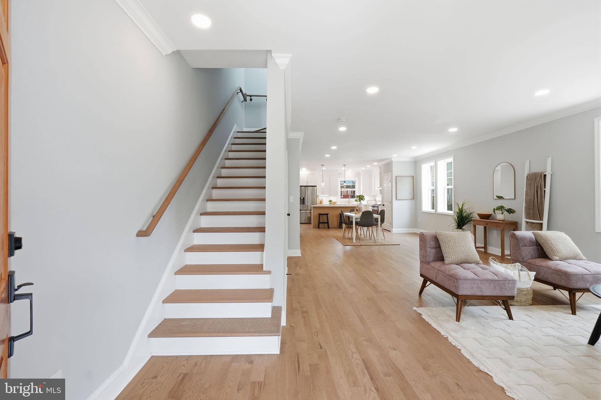 409 FARRAGUT STREET NW