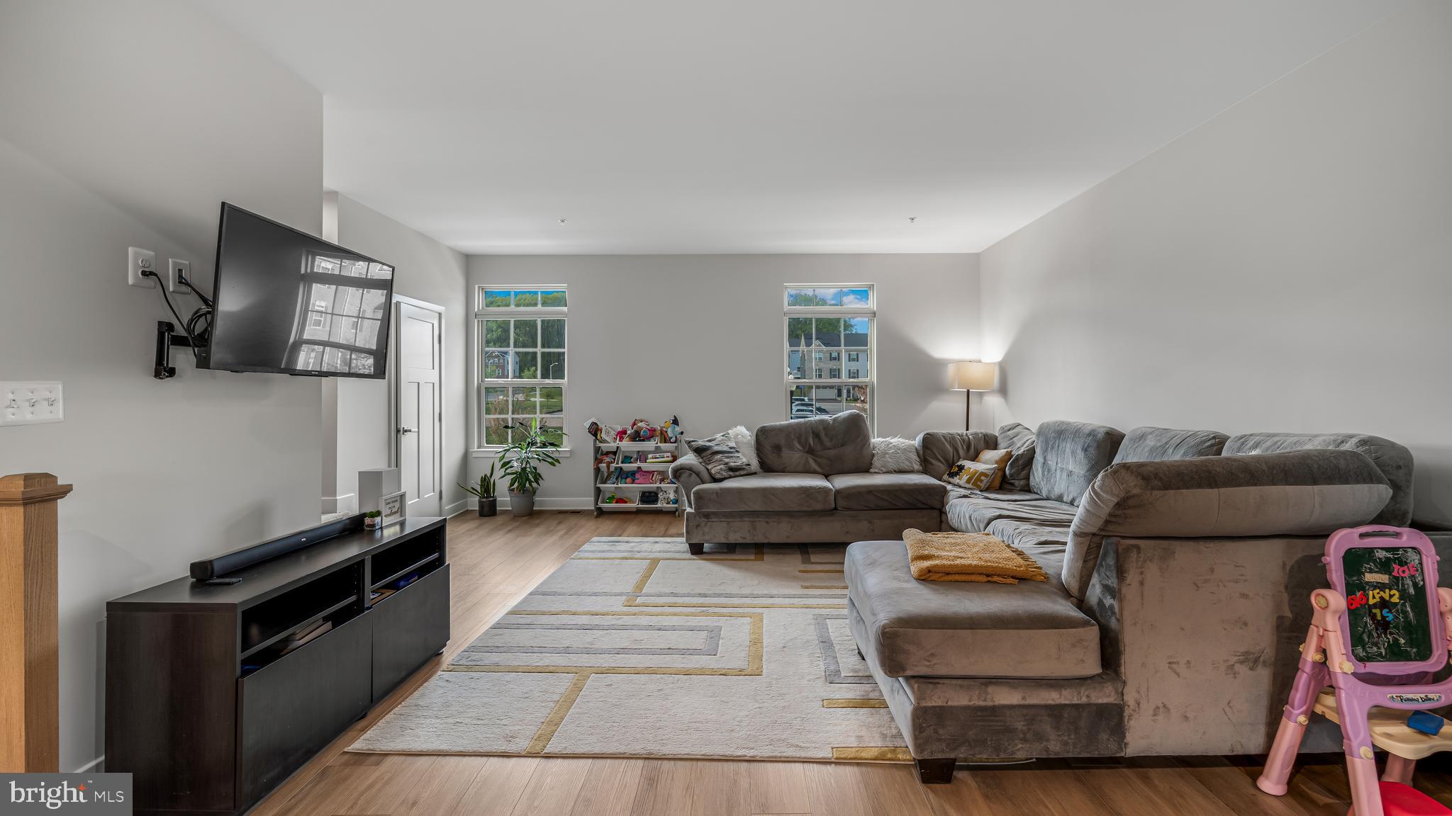 4409 SHIRLEY ROSE COURT