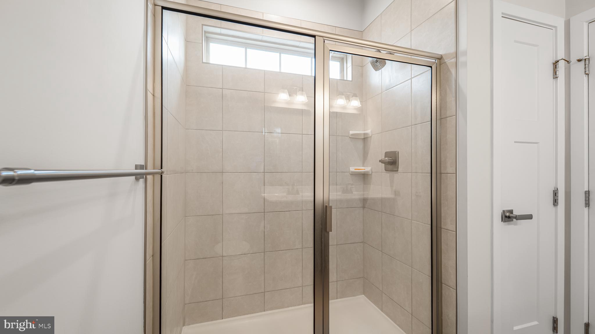 ARMSTRONG VILLAGE - Residential