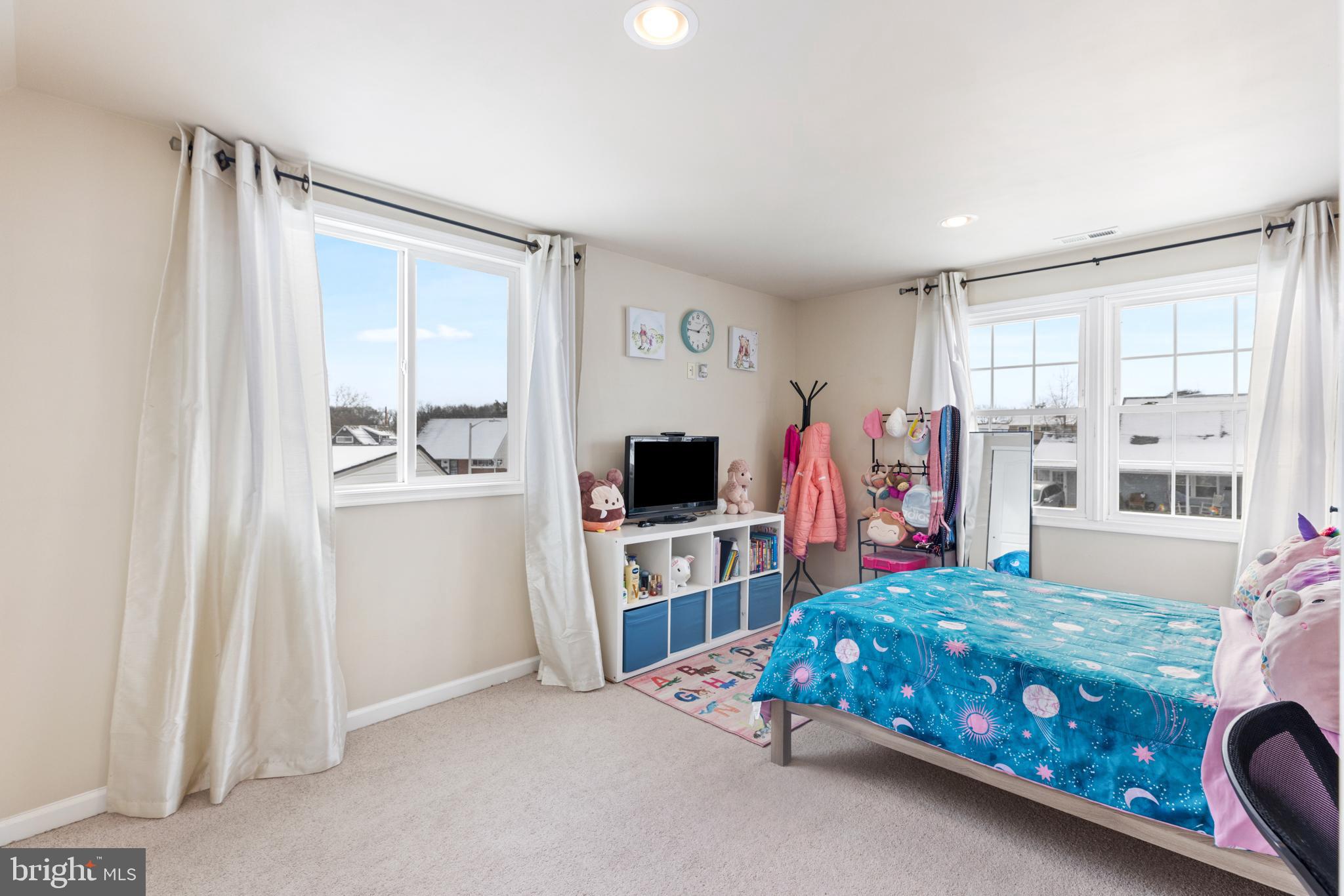 MILL CREEK FALLS - Residential