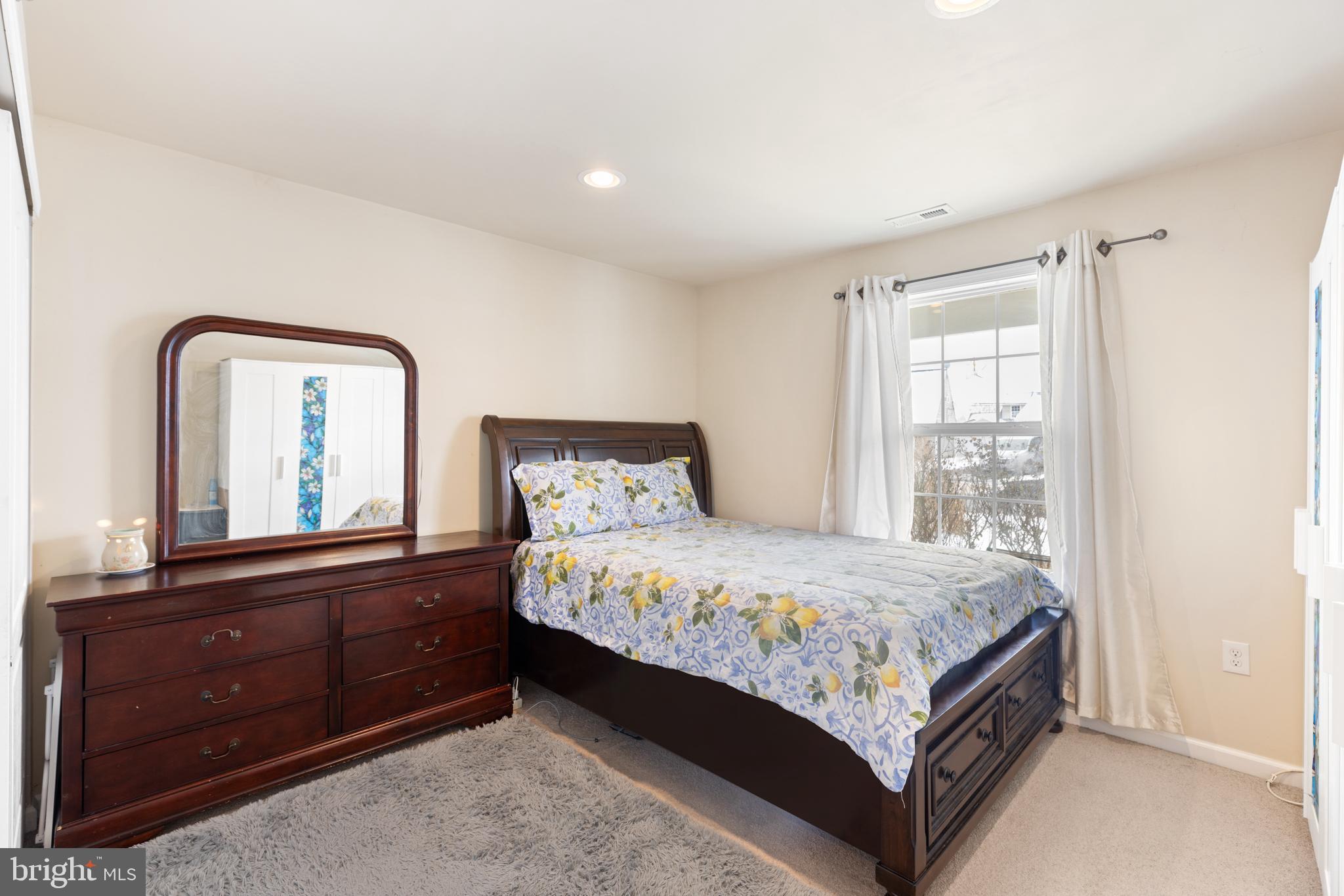 MILL CREEK FALLS - Residential