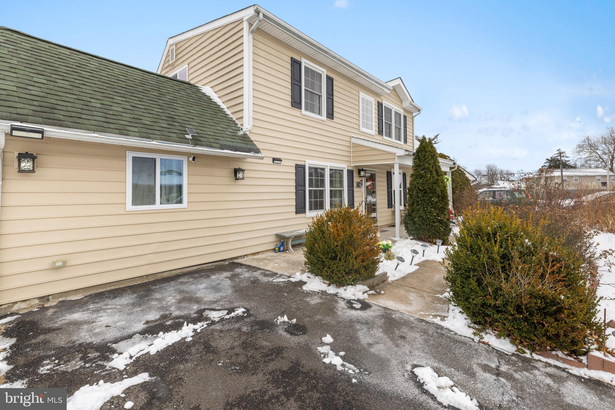 MILL CREEK FALLS - Residential