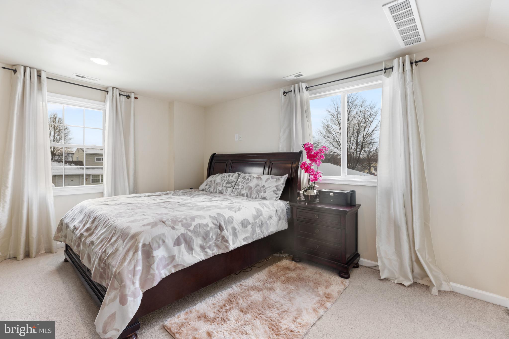 MILL CREEK FALLS - Residential