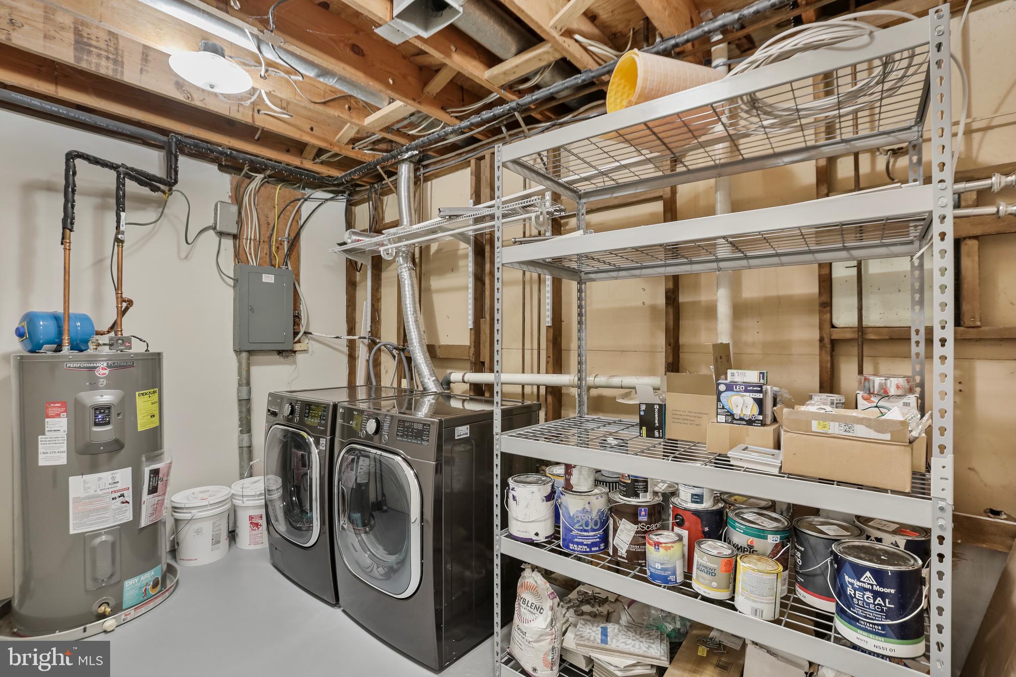 RESTON - Residential