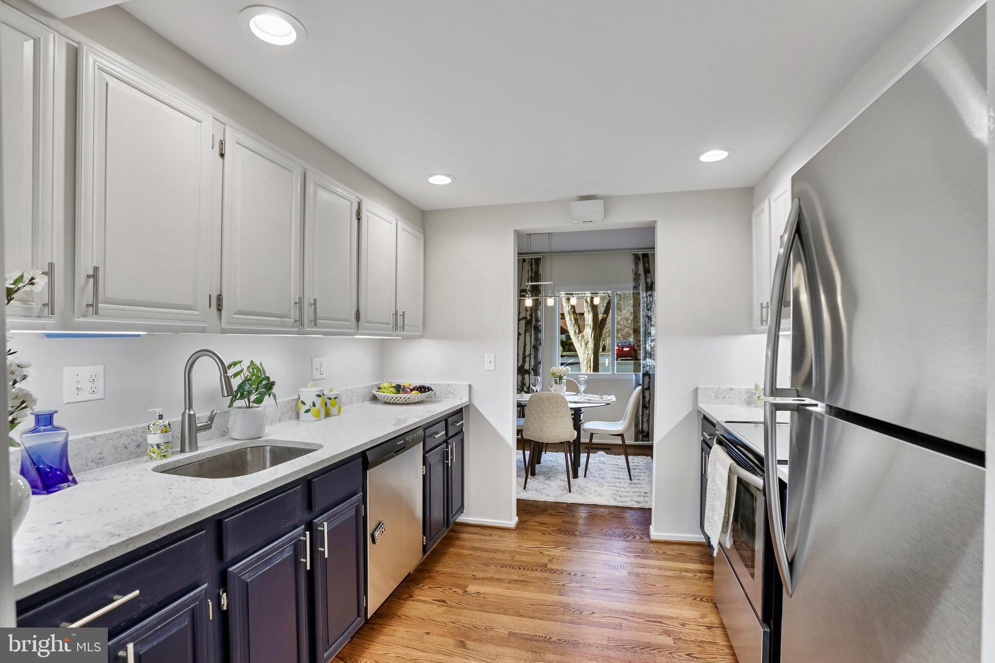 RESTON - Residential