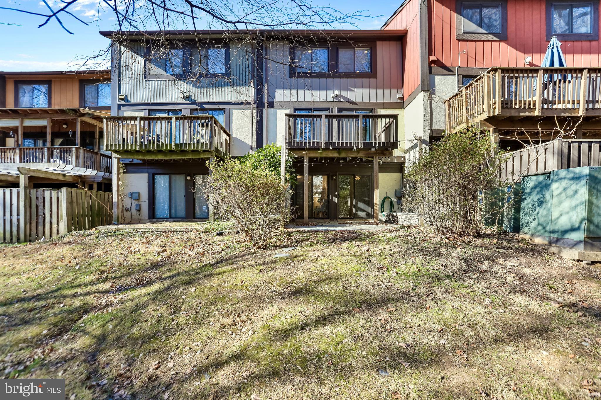 RESTON - Residential