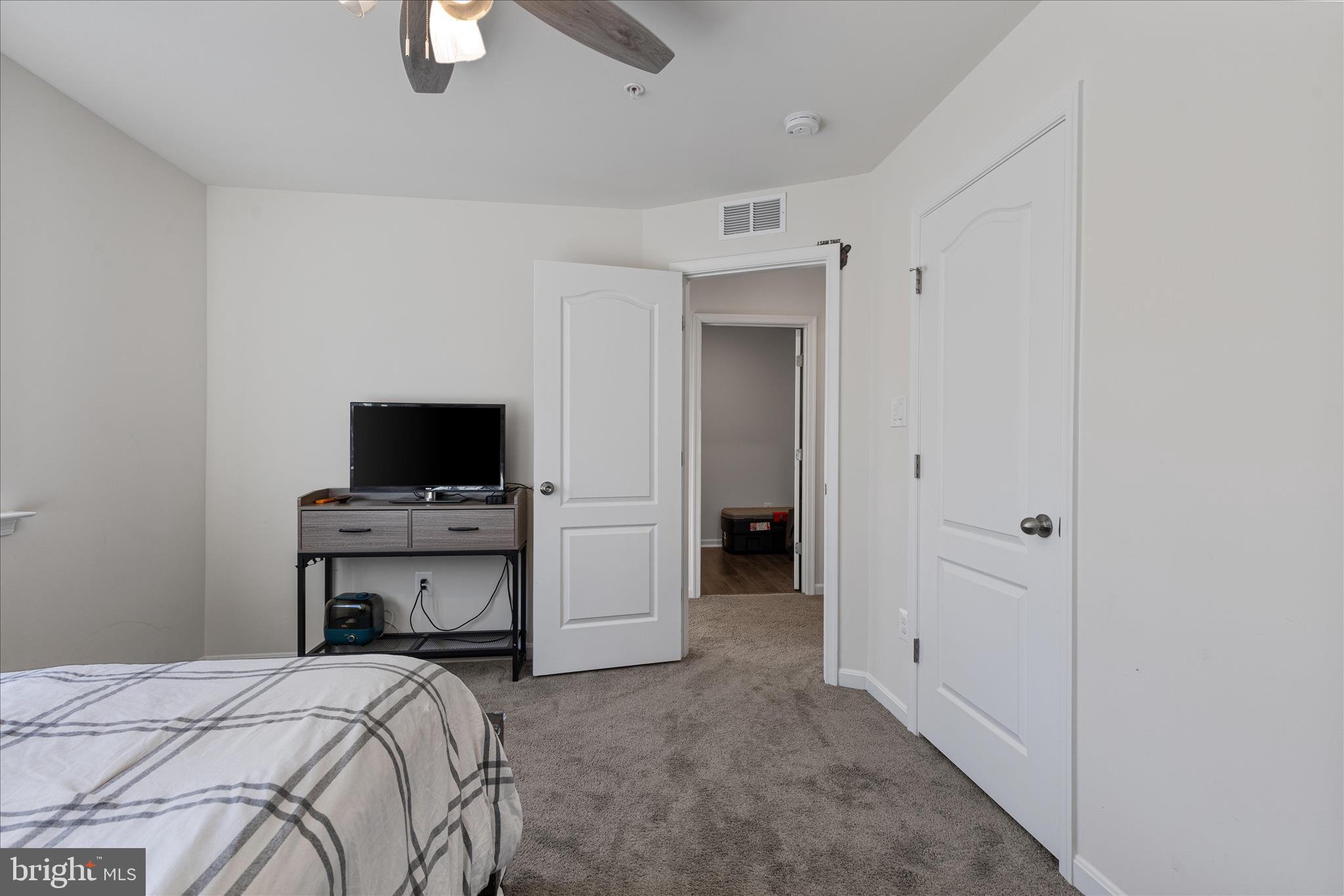 SIGNATURE CLUB - Residential