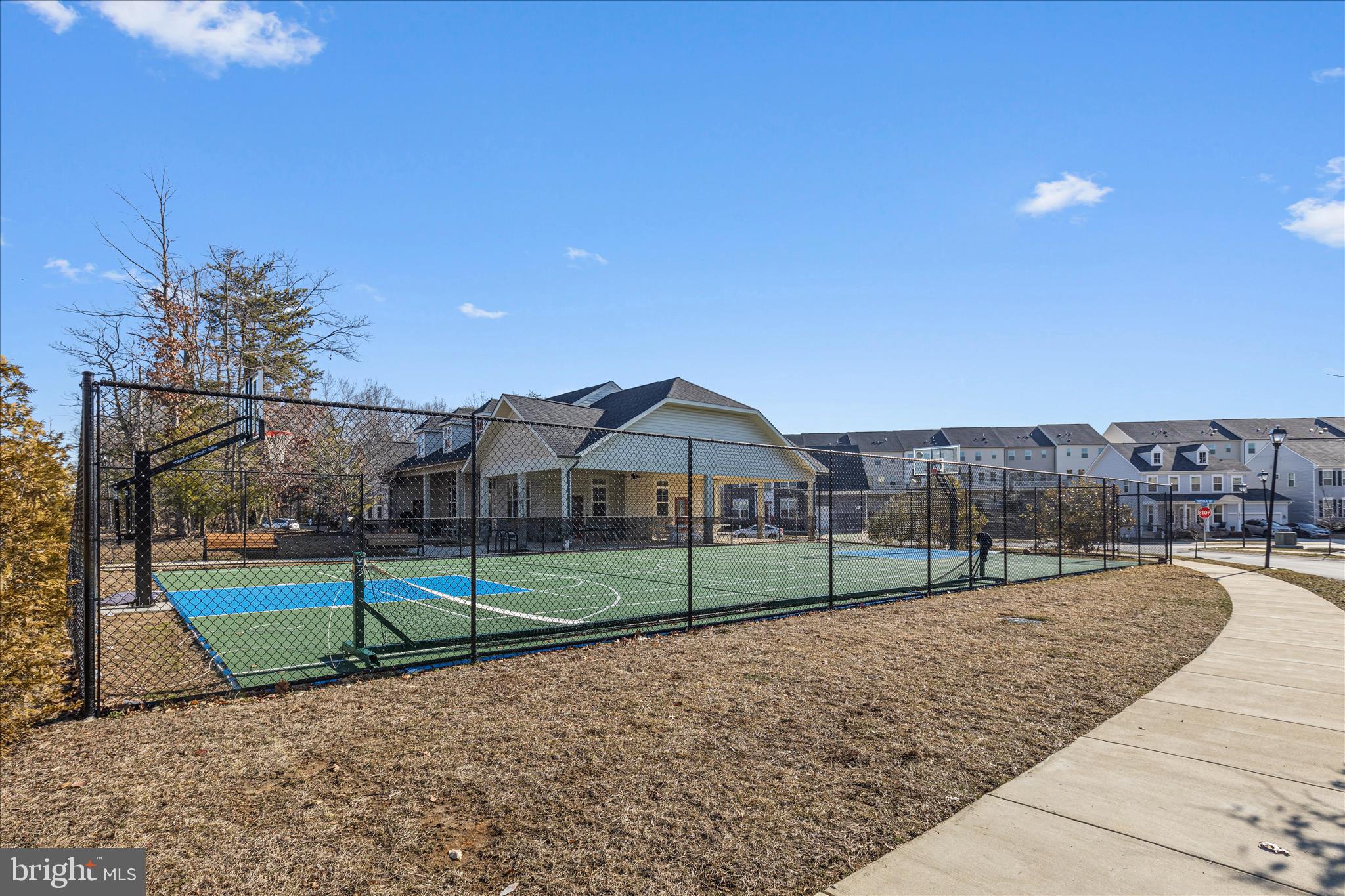 SIGNATURE CLUB - Residential