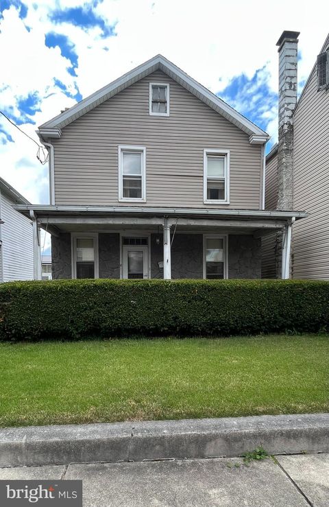 Photo of 10 W Stiegel Street, Manheim, PA 17545 (MLS # PALA2039514)
