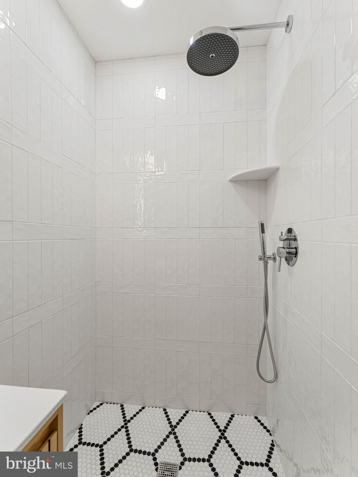 COBBS CREEK - Residential